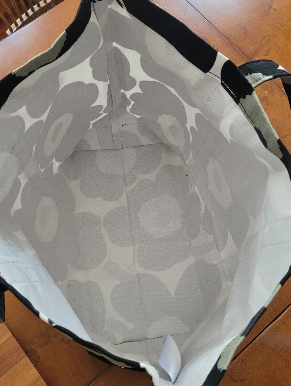 Marimekko Peruskassi Pieni Unikko Totebag Handbag Black NWT